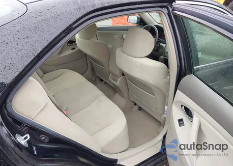 2007 Toyota Camry Le z USA, uszkodzony, nr VIN JTNBE46KX73060057